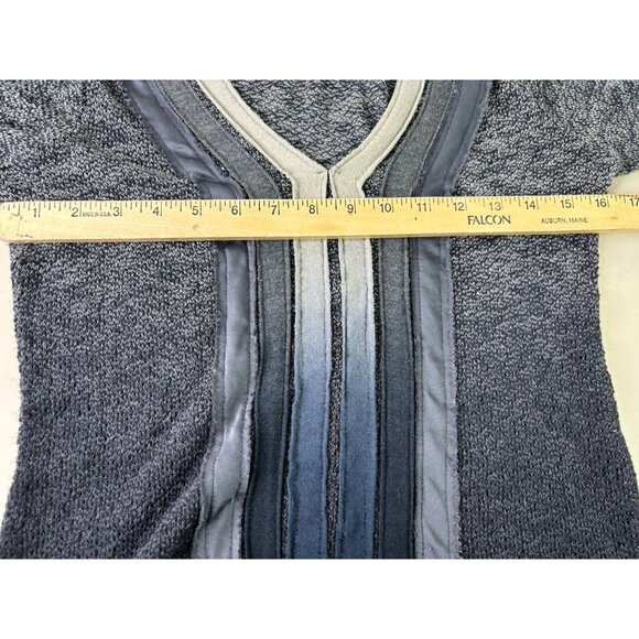 BKE Buckle Medium Lightweight Knit Sweater Top V-Neck Shabby Chic Ombré USA EUC - Picture 7 of 9